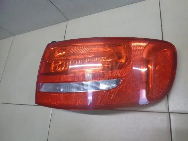 Фонарь задний наружный правый для  Audi Q6 2022