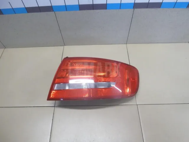 Фонарь задний наружный правый для  Audi Q6 2022