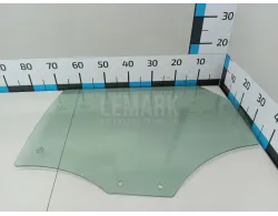 Стекло двери задней левой
