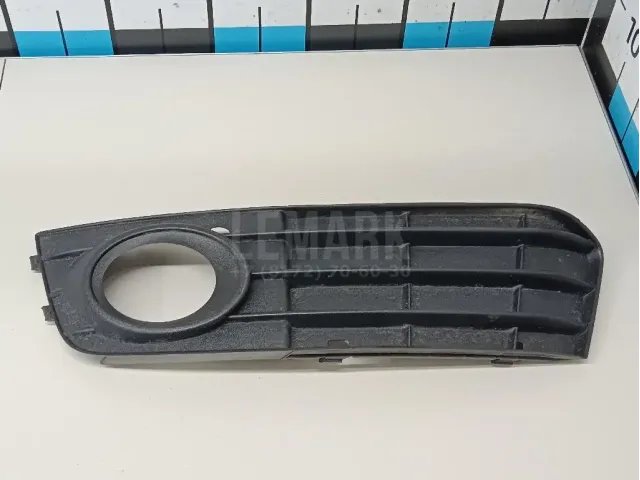 Решетка в бампер левая для  BMW X5 G05 2018