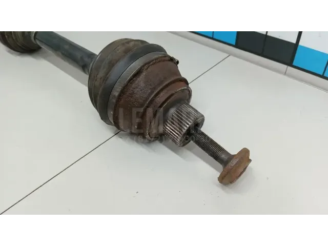 Полуось передняя правая