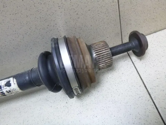 Полуось задняя