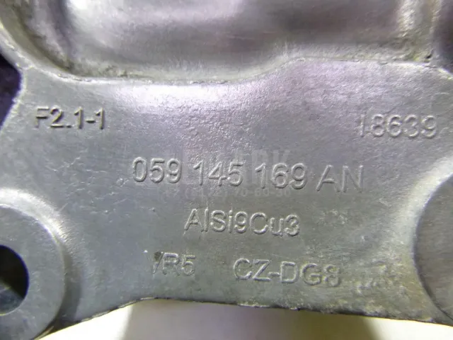 Кронштейн кондиционера для  Audi A3 [8PA] Sportback 2004-2013