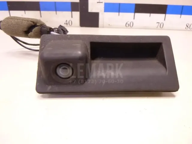 Кнопка открывания багажника