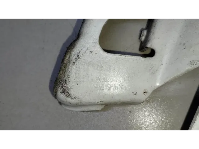 Петля капота левая для  BMW X3 F25 2010-2017