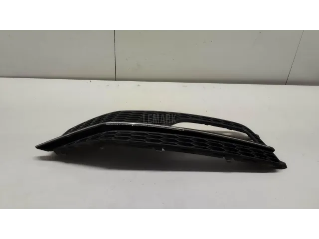 Решетка в бампер левая для  BMW X5 G05 2018