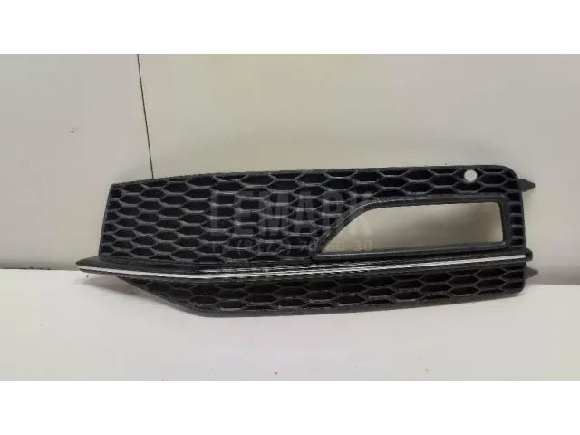 Решетка в бампер левая для  BMW X5 G05 2018