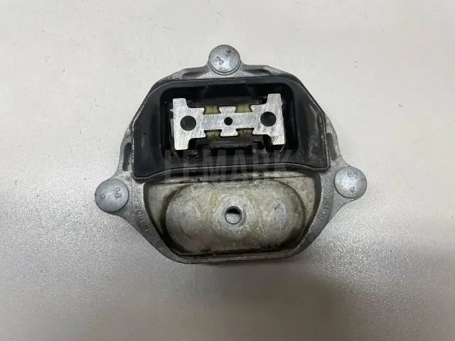 Кронштейн опоры КПП для  Geely Emgrand EC7 (FE-1/2) 2011-2016