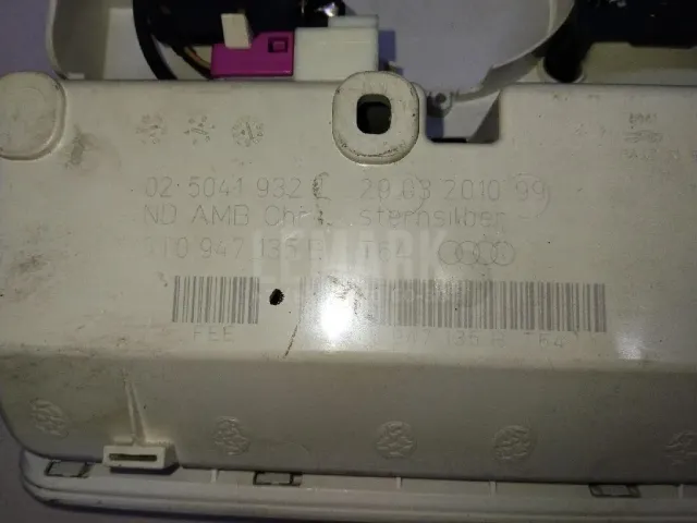 Плафон салонный для  Ford Escape EUR 2007-2009