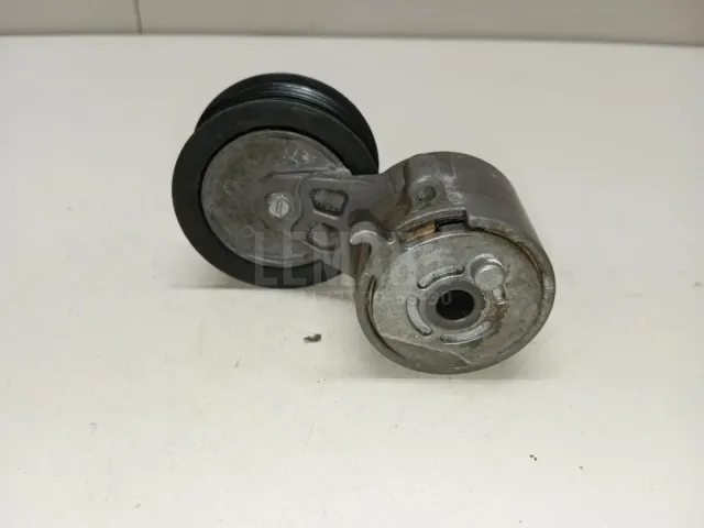 Ролик руч.ремня с кронштейном для  Ford Ranger 2006-2012