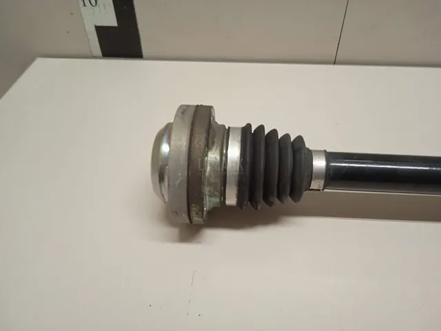 Полуось задняя для  GM