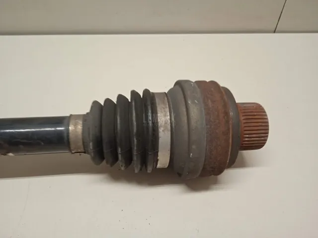 Полуось задняя для  GM