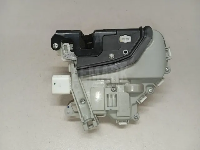 Замок двери передней левой для  Ford EcoSport 2012-2023