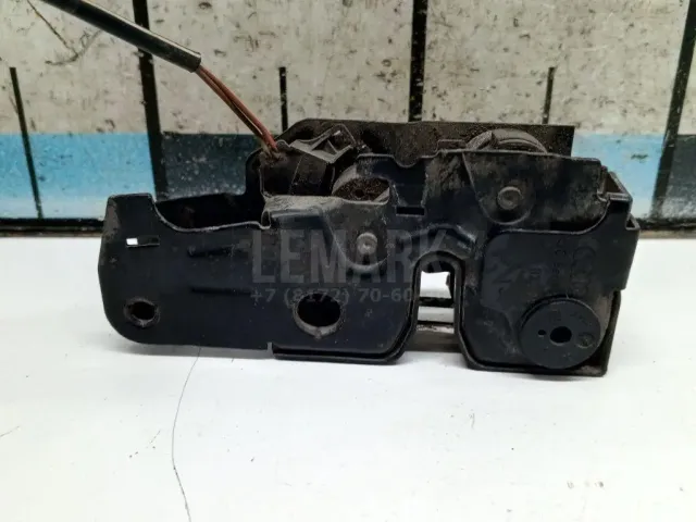 Замок капота для  Chrysler Sebring/Dodge Stratus 2001-2007