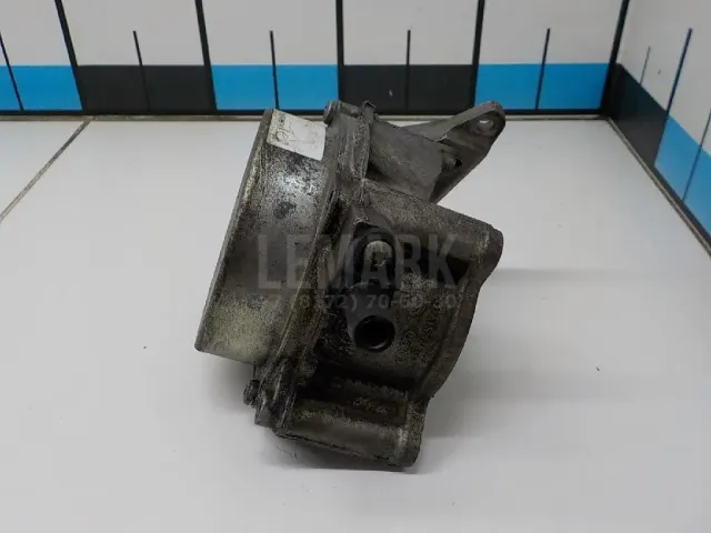 Насос вакуумный