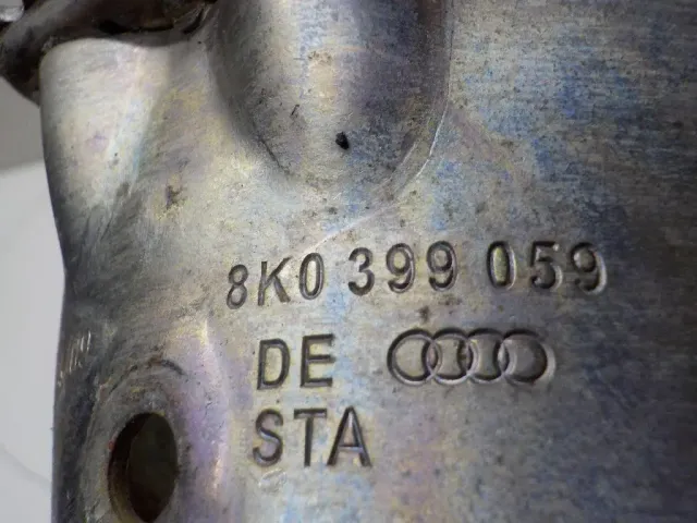 Кронштейн двигателя левый для  Audi A4 [B8] 2007-2015