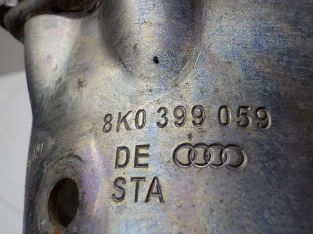 Кронштейн двигателя левый для  Audi A4 [B8] 2007-2015