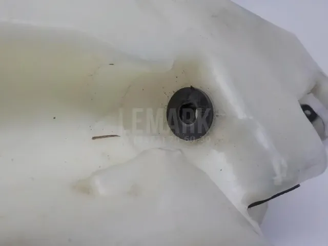 Бачок омывателя лобового стекла для  BMW X5 F15/F85 2013-2018
