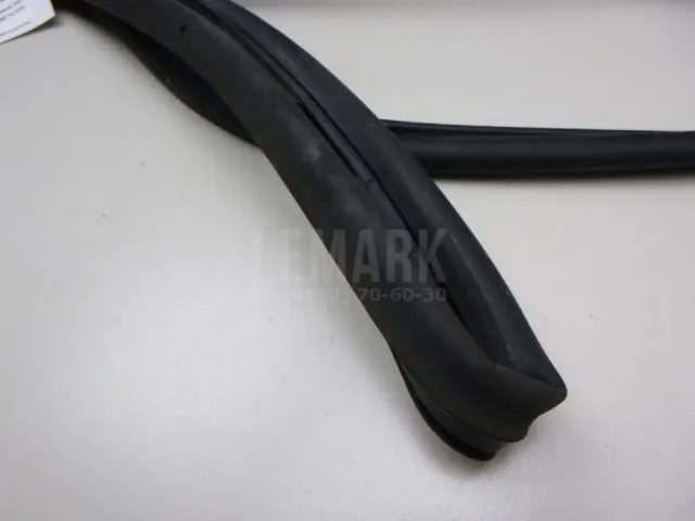 Уплотнитель (наружный) для  BMW 7-serie G11/G12 2015-2022