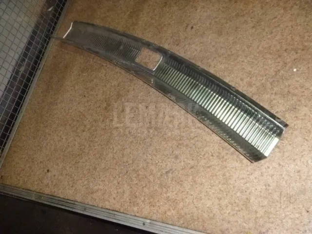Обшивка багажника