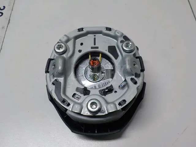 Подушка безопасности в рулевое колесо для  Ford Fiesta 2017