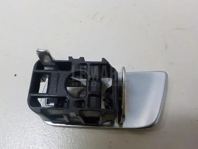 Ручка бардачка для  BMW 5-serie G30/G31/F90 2017-2023
