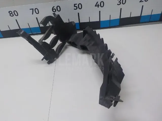 Кронштейн фар правый для  Exeed RX / Yaoguang (T22) 2023