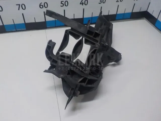 Кронштейн фар правый для  Exeed RX / Yaoguang (T22) 2023