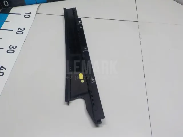 Накладка двери задней правой для  BMW 5-serie G30/G31/F90 2017-2023