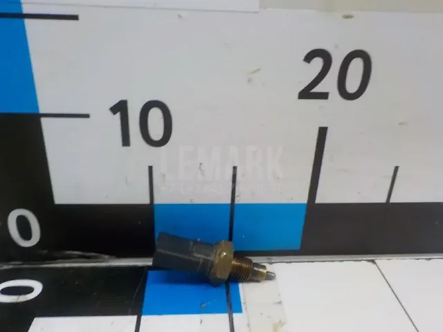 Датчик включения заднего хода