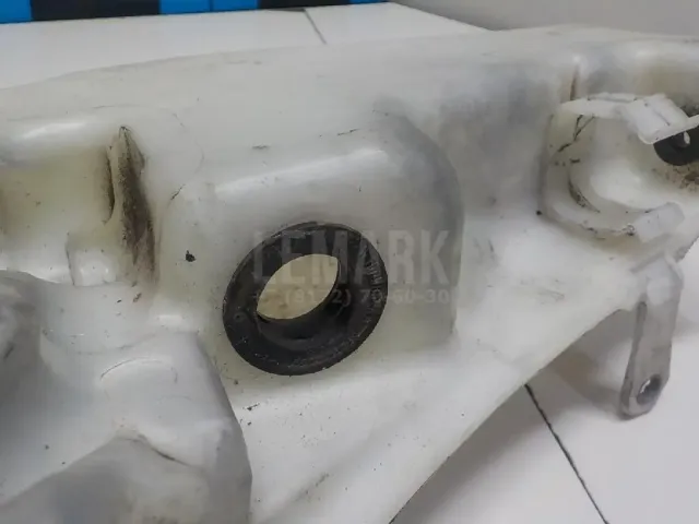 Бачок омывателя лобового стекла для  BMW 5-serie F10/F11 2009-2016