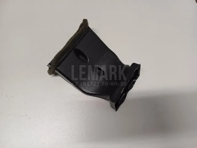 Воздуховод отопителя