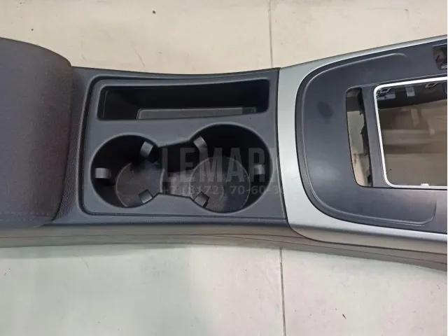 Консоль для  Cadillac SRX 2009-2016