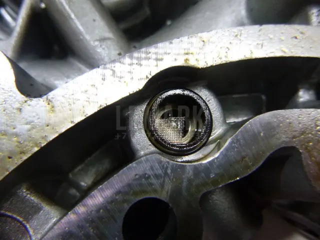 Крышка распредвала для  Dongfeng