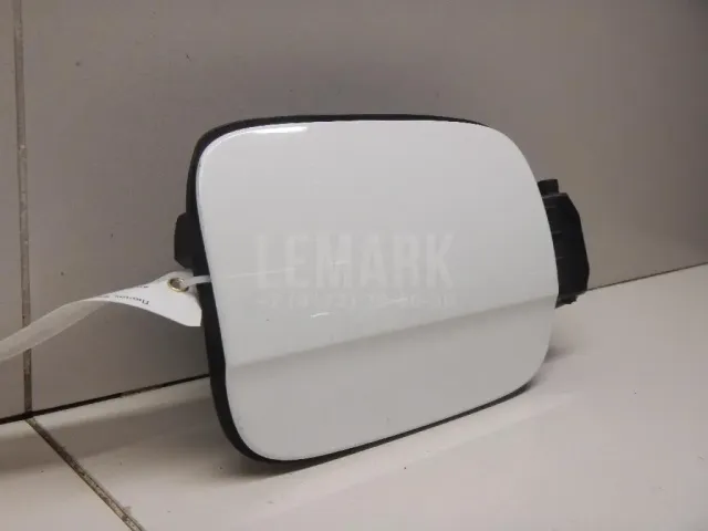 Лючок бензобака для  Ford Kuga 2008-2012