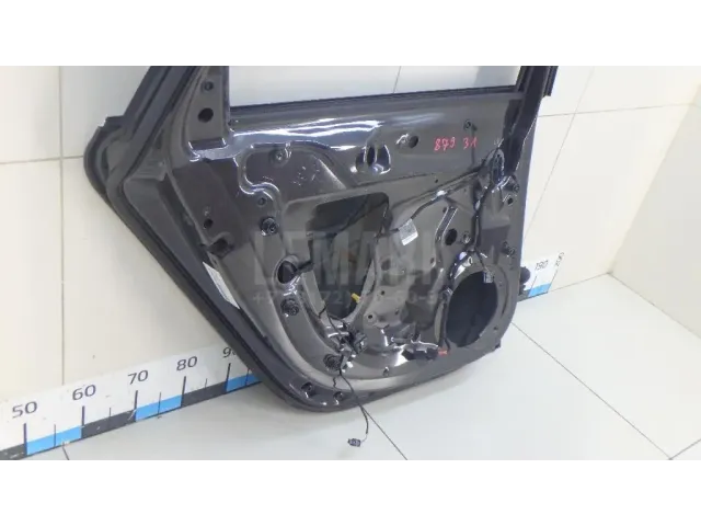 Дверь задняя левая для  Ford Escape EUR 2007-2009