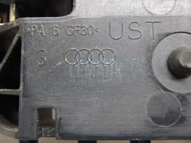 Ручка двери задней наружная правая для  Audi Allroad quattro 2006-2012