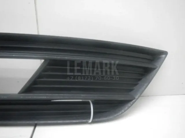 Решетка в бампер правая для  Ford Escape EUR 2007-2009