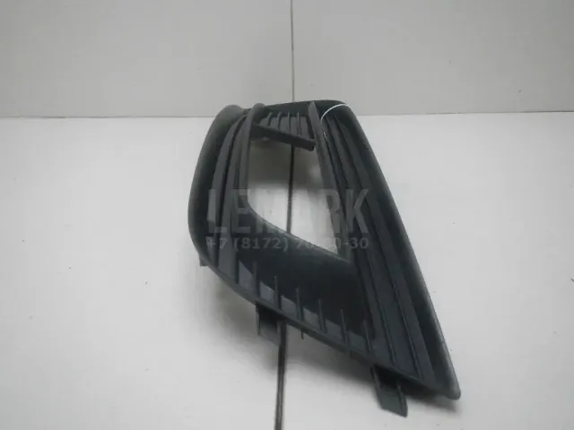 Решетка в бампер правая для  Ford Escape EUR 2007-2009