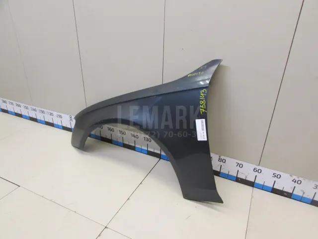 Крыло переднее левое для  Chevrolet Suburban 2014-2020