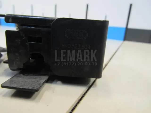 Замок капота для  Ford America Lincoln Navigator 2003-2007