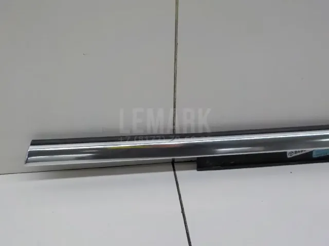 Накладка стекла заднего правого для  Audi A4 [B9] 2015