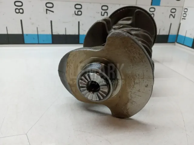 Коленвал для  BMW X1 U11 2022