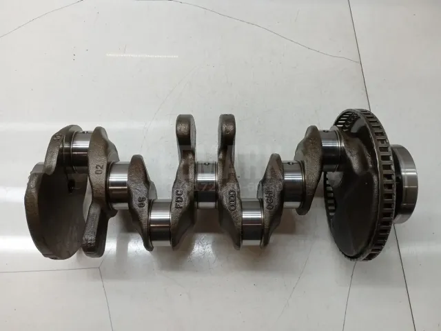 Коленвал для  BMW X1 U11 2022