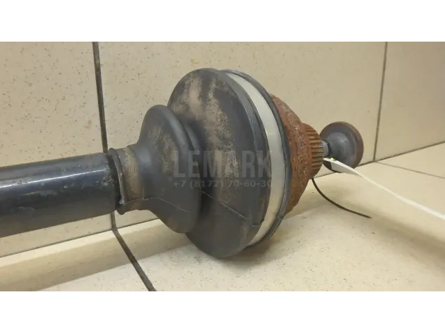Полуось задняя левая