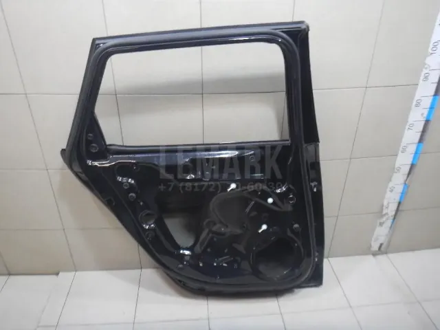 Дверь задняя левая для  Ford Escape EUR 2007-2009