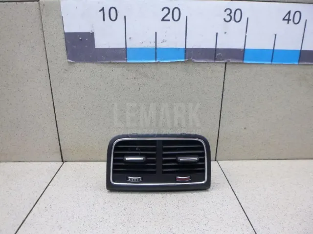 Дефлектор воздушный для  Audi A4 [B9] 2015
