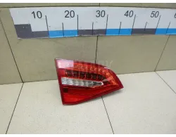 Фонарь задний внутренний левый