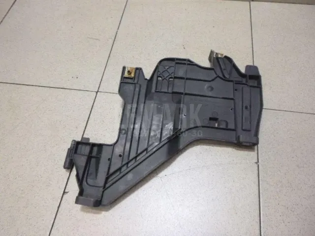 Кронштейн крепления фары для  Dongfeng DFL4251 2007
