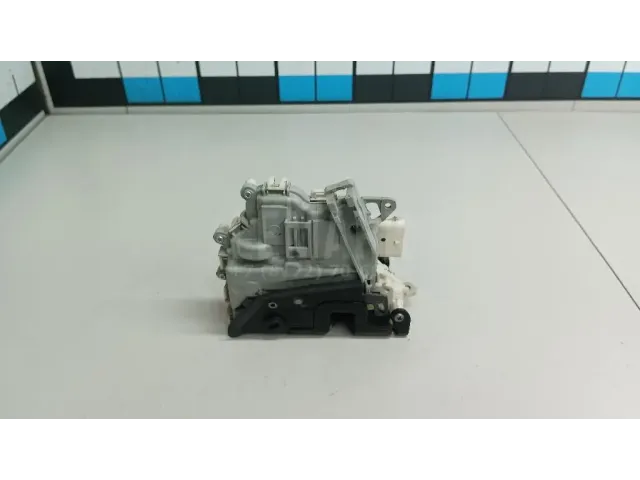 Замок двери задней левой для  Audi A6 [C6,4F] 2004-2011